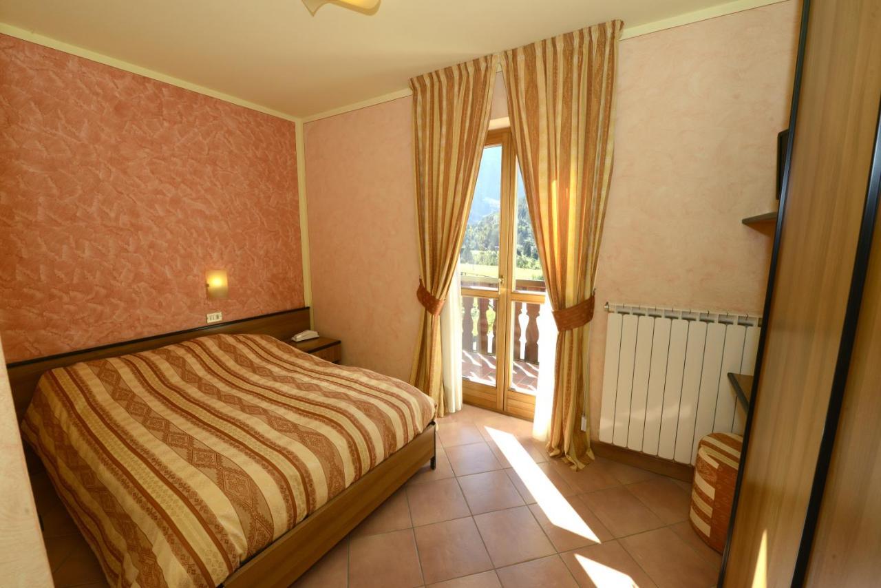Hotel Veduta Dell'Adamello Temù Eksteriør billede